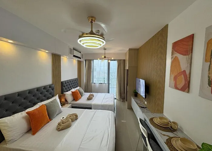 Shore 2 Residences Rm 19106 Pool View By Prime Moa
